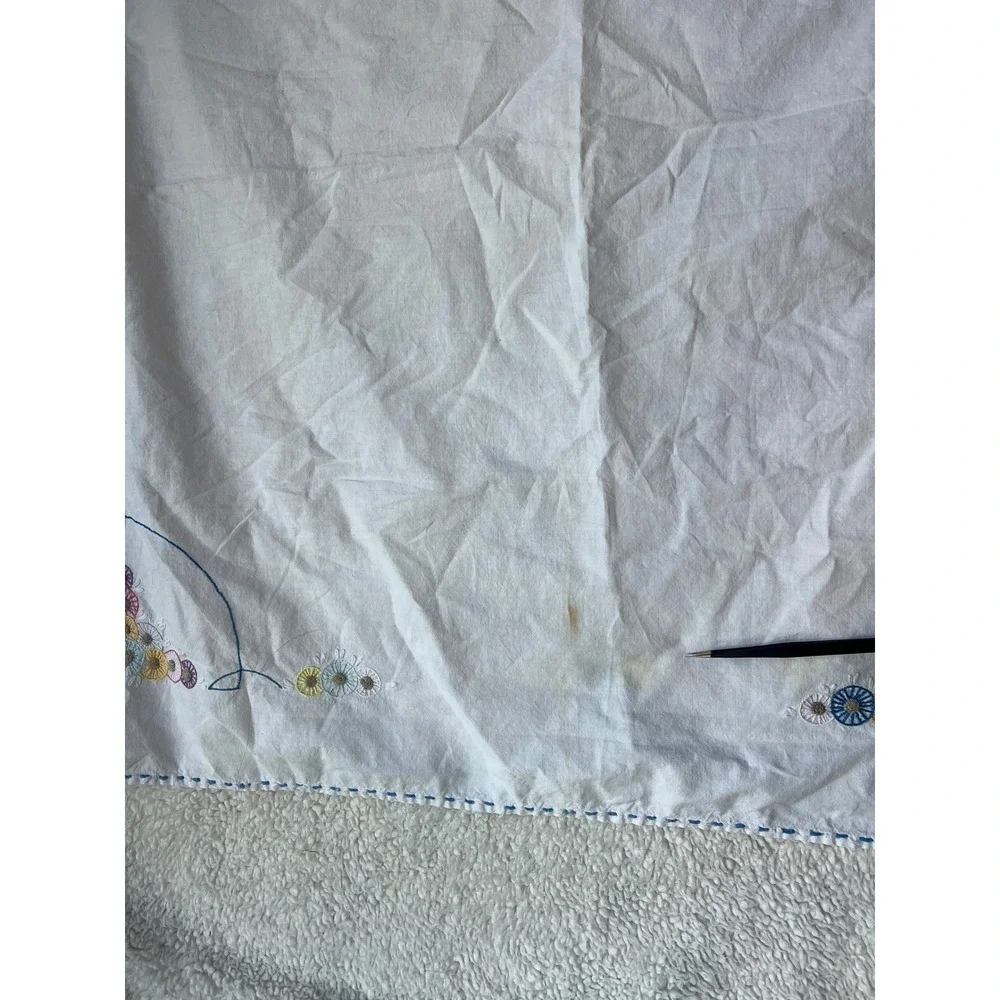 Vintage Hand Embroidered White Square Tea Tablecloth Floral Teapot 32x32